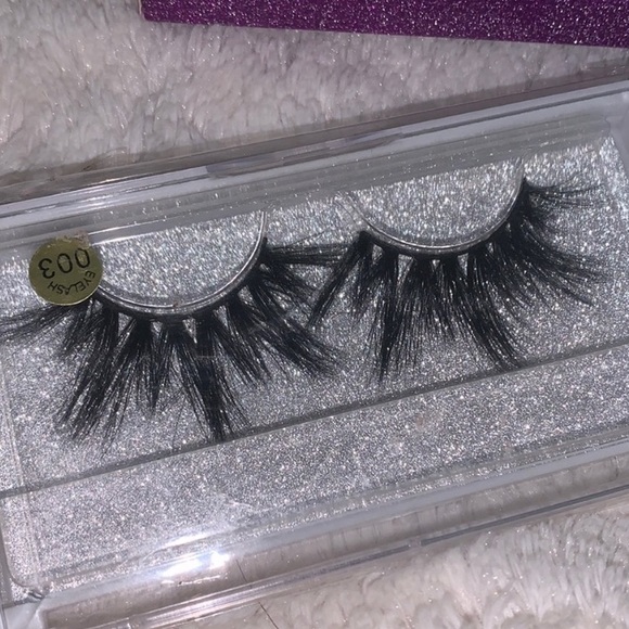 Dramatic Fluffy Lash False Eyelash Set - Picture 3 of 3